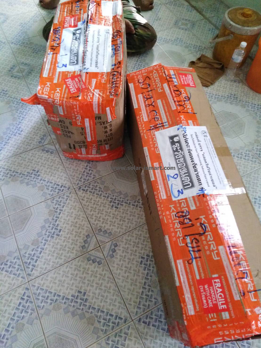 ไฟถนนโซล่าเซลล์ ราคาถูก